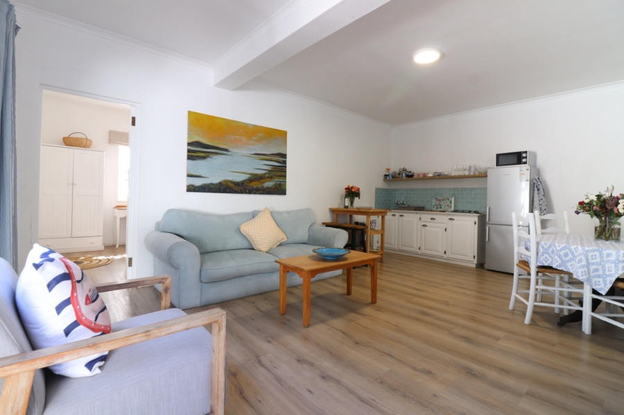 To Let 2 Bedroom Property for Rent in Voelklip Western Cape